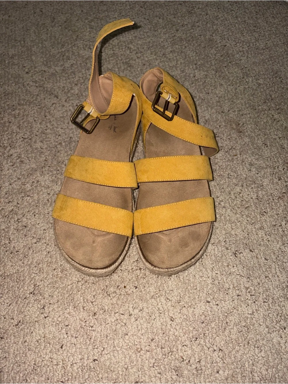 N/A stylish yellow